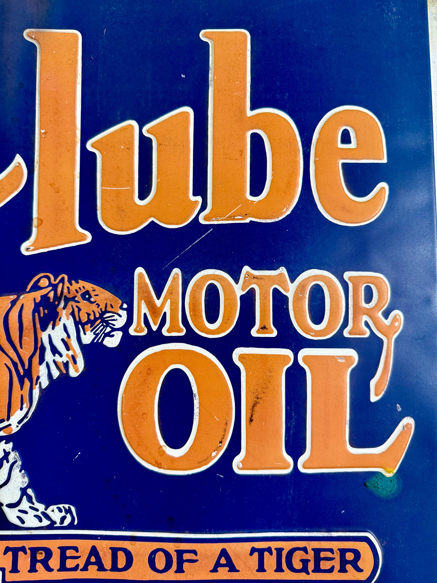 Power Lube motor oil sign
